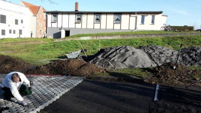 Arbeiten an der Festwiese 02.04.2016 Arbeiten an der Festwiese 02.04.2016
