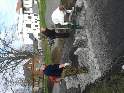 Arbeiten an der Festwiese 02.04.2016 Arbeiten an der Festwiese 02.04.2016